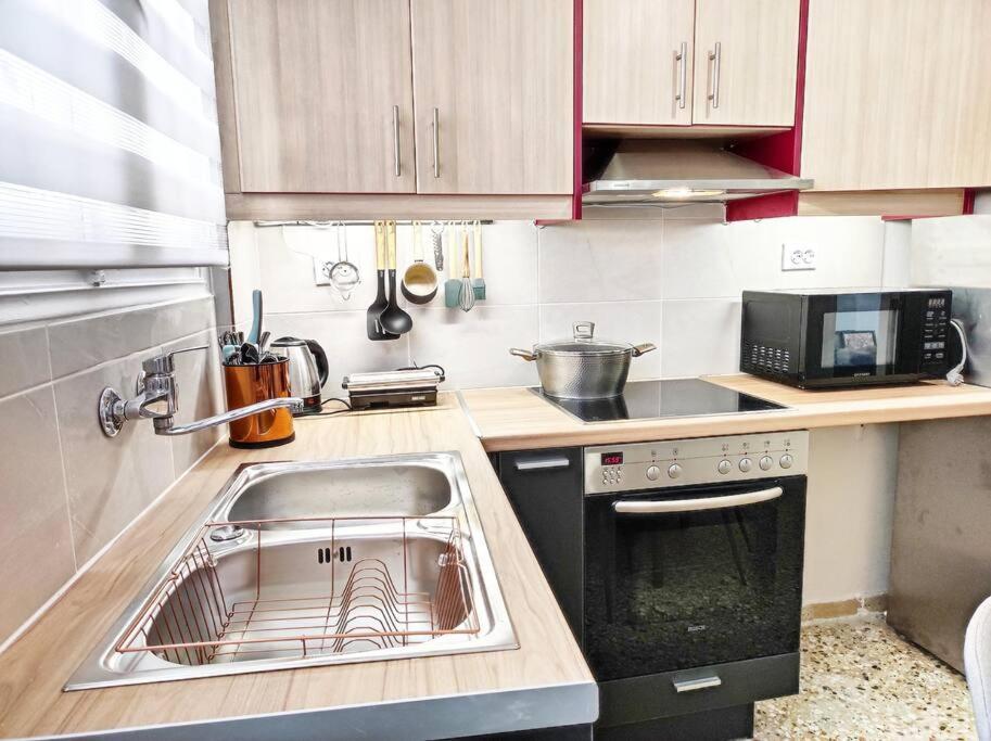 As ✓Two Bedroom Apartment In Thissio Атина Екстериор снимка