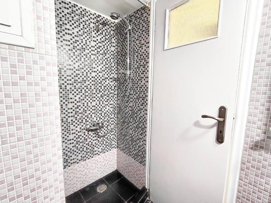 As ✓Two Bedroom Apartment In Thissio Атина Екстериор снимка
