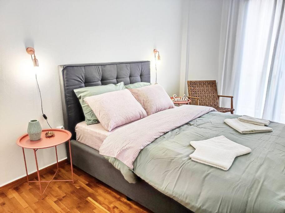 As ✓Two Bedroom Apartment In Thissio Атина Екстериор снимка